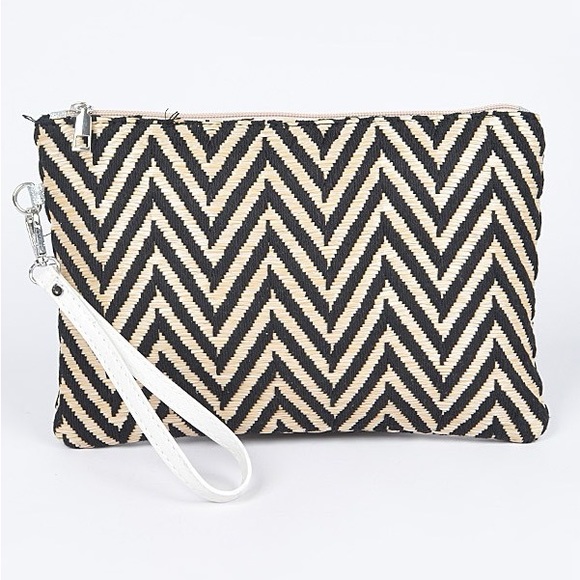 Chevron Weaved Faux Straw Clutch - Picture 1 of 4